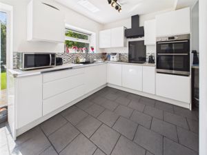 Photo 26- click for photo gallery